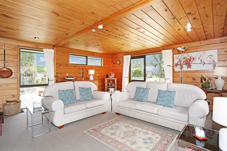 212B Glenbrook Beach Road Glenbrook Beach_11