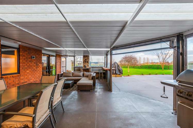 8 De La Mare Drive Leamington_10