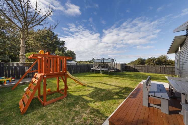 28 Sandown Avenue Himatangi Beach_6