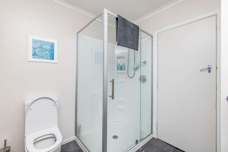 19 Tawa Street Glenwood_11