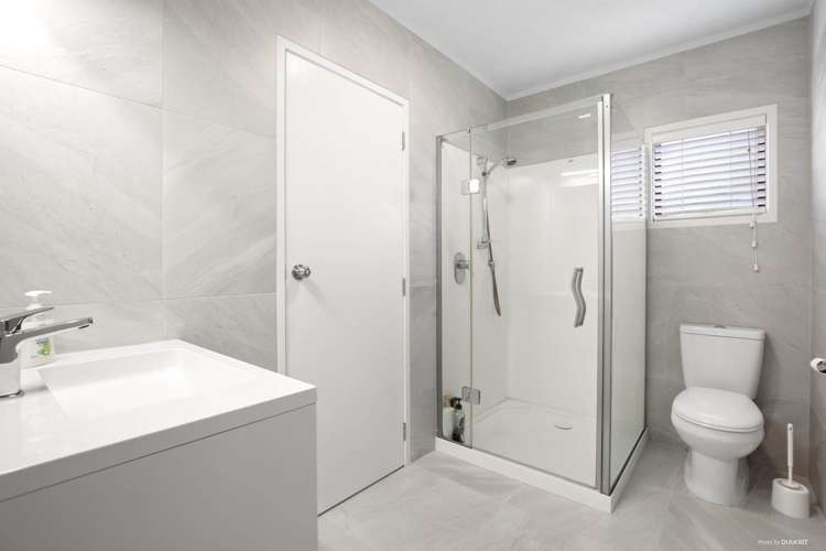 51 Renoir Street West Harbour_12