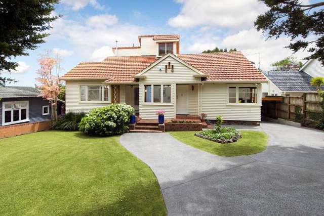 32 Weston Avenue Mount Albert_1