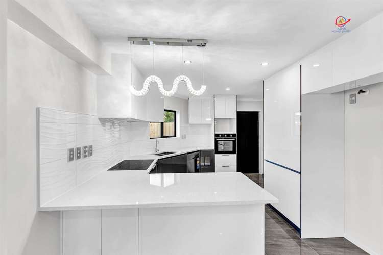 15 McKean Avenue Manurewa_7