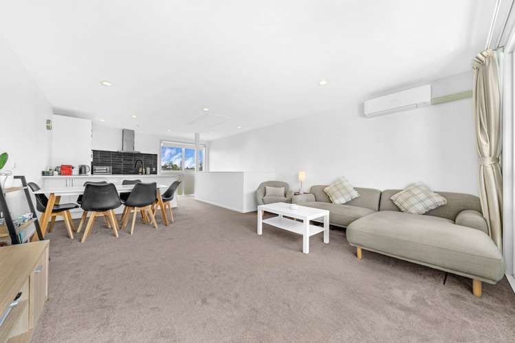9/70A Barrack Road Mt Wellington_14