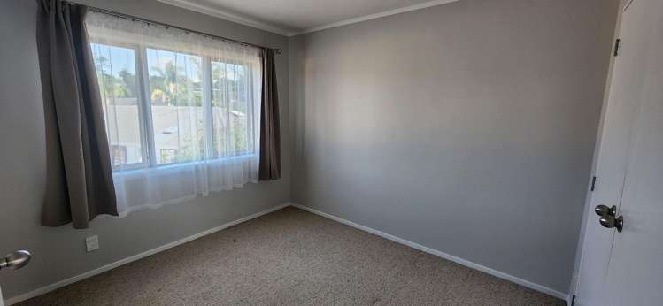 9/15 Andersons Road Oteha_10