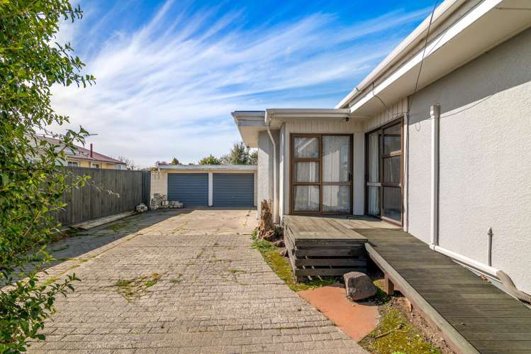 132 Quinns Road_3