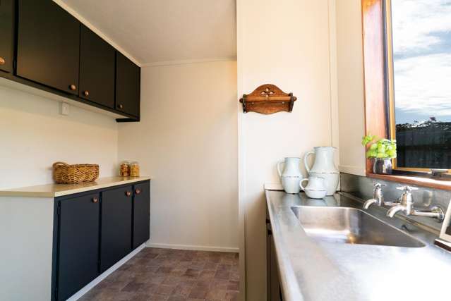 8/702 Grays Road Mahora_2