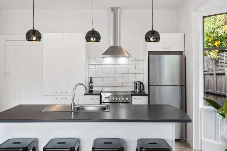 49 Rose Street Somerfield_7