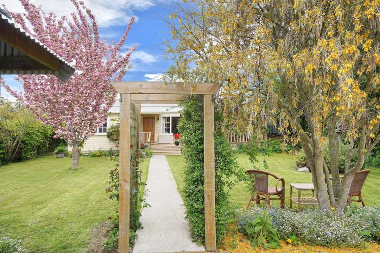 1659 Cust Road Cust_13