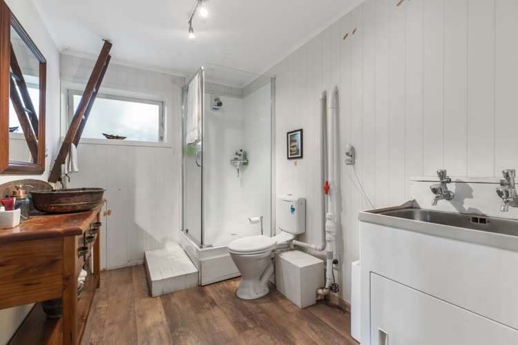 18 Rimutaka Place Titirangi_15