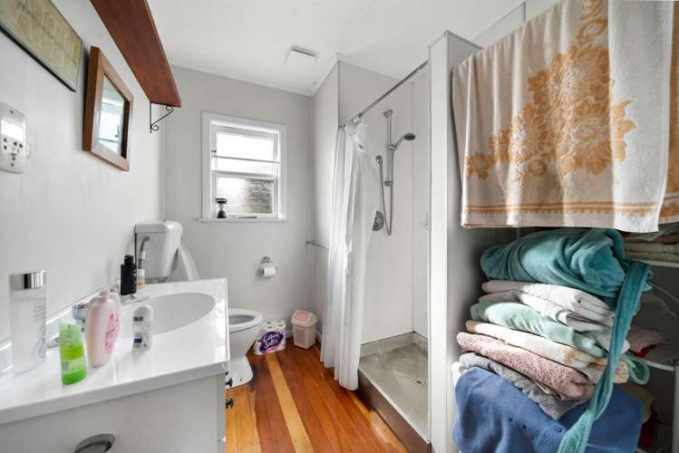 2 Totara Street Lansdowne_6