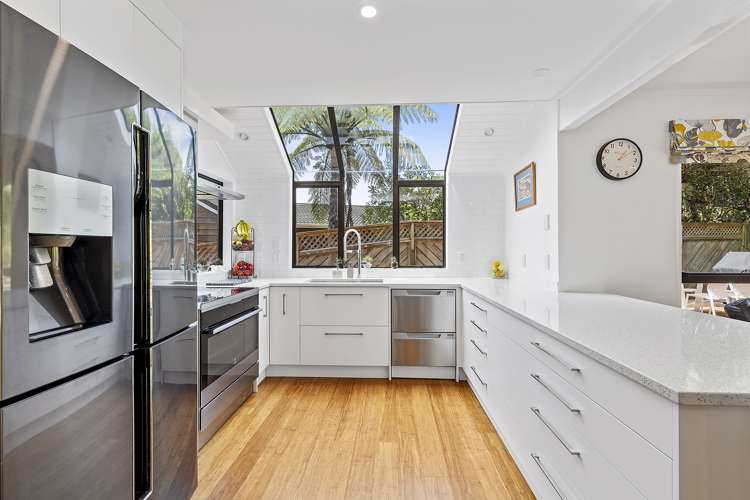 23 Duval Grove Tawa_6