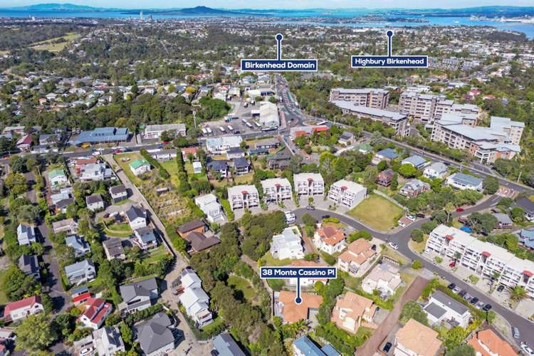 38 Monte Cassino Place Birkdale_13