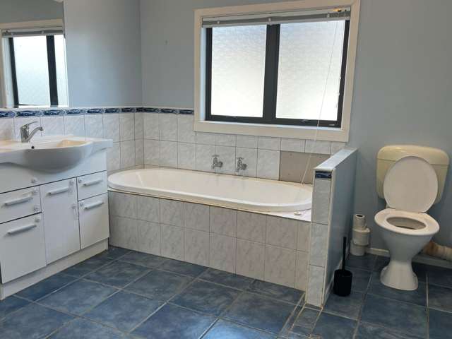 5 Hattaway Ave Bucklands Beach_4