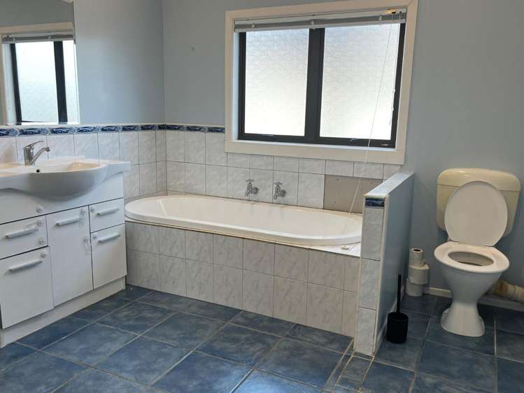 5 Hattaway Ave Bucklands Beach_4