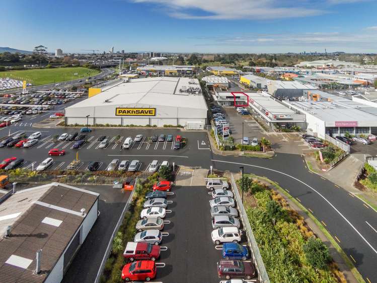 4B/239 Archers Road Wairau Valley_3