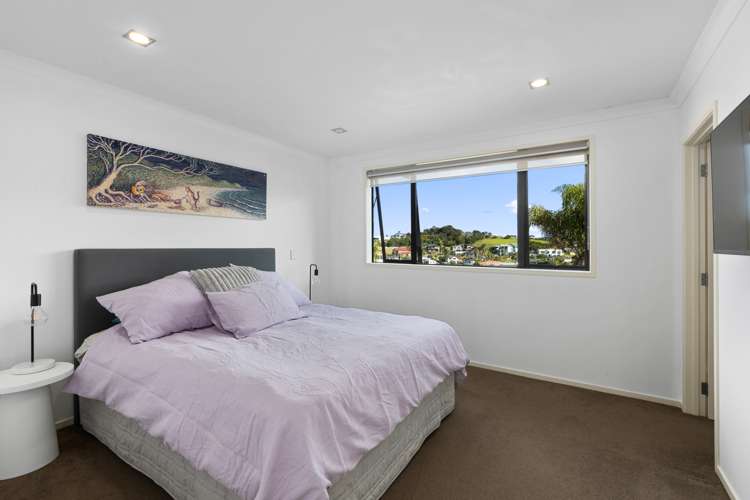 23 Waldorf Crescent Orewa_11