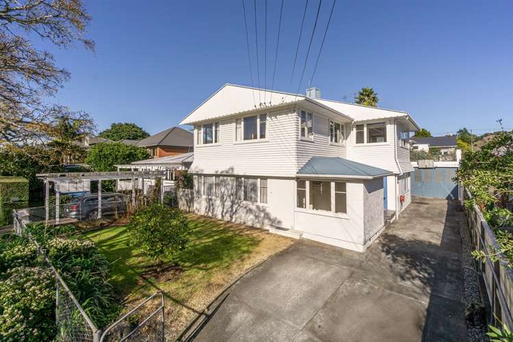 17 Brewster Avenue Morningside_1