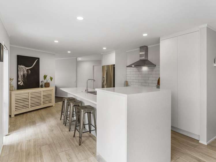 60 Intrepid Crescent Beachlands_9