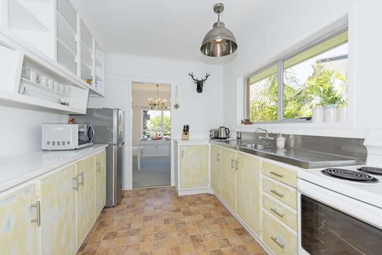 2/1 Rata Road Devonport_7