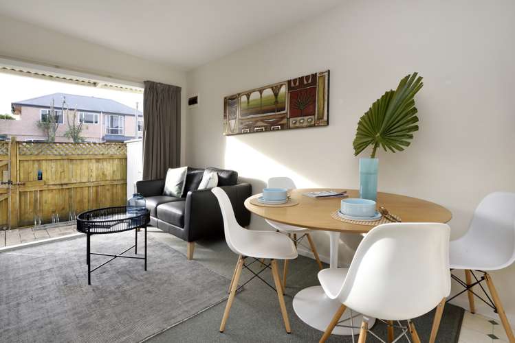 33 Trafalgar Street The Wood_15