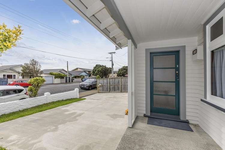 94 Endeavour Street Lyall Bay_14