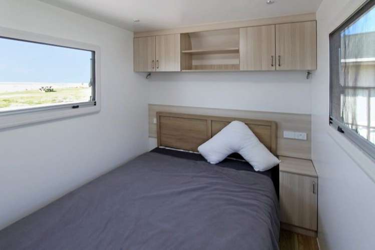 52 Akitio Esplanade Akitio_6