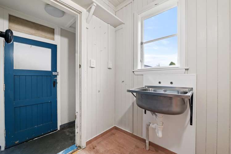 8 Lyall Place Bryndwr_16