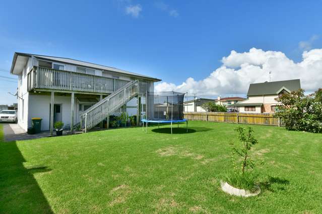 242 Centreway Road Orewa_1