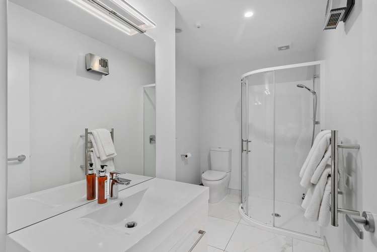 16 Monaco Drive Cromwell_10