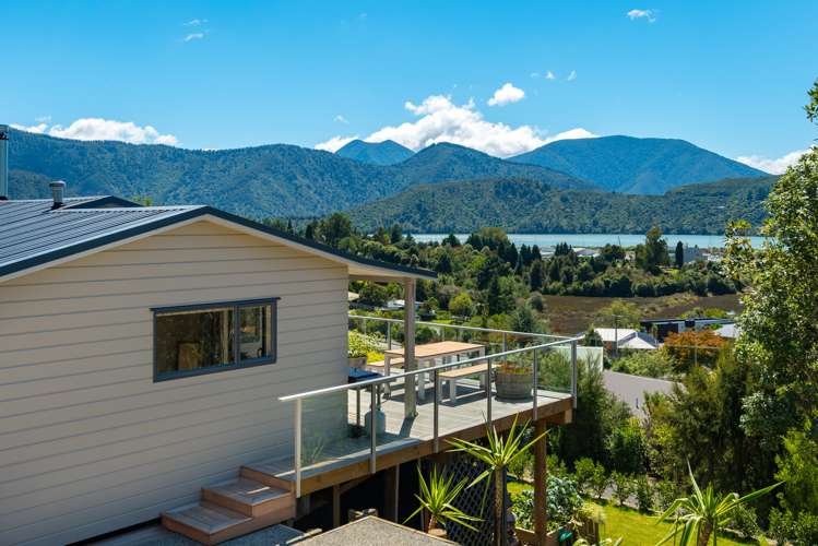 13a Beach Place Havelock_13