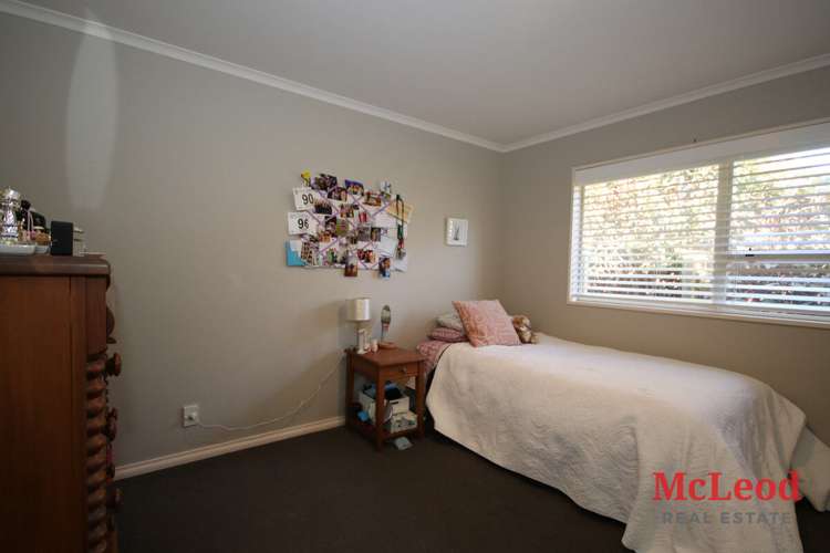 56 Farm Road Allenton_17