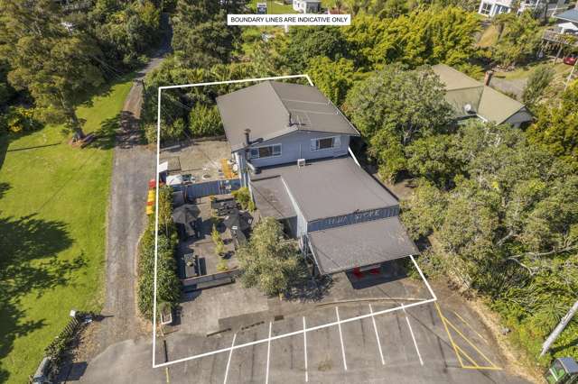 1194 Huia Road Huia_4