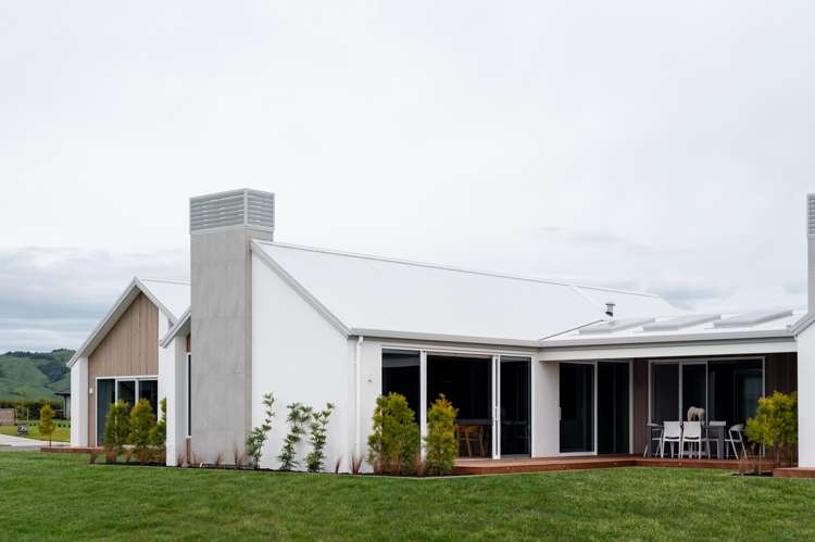 32 Whare Marama Drive Leamington_12