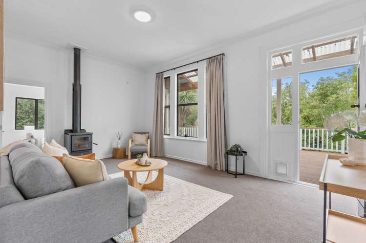 20 Montrose Street North East Valley_11