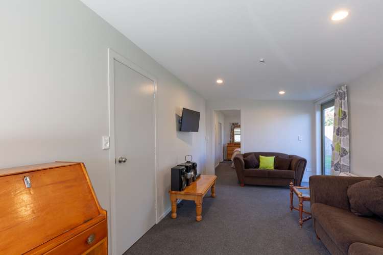 14 Cornwall Place Stoke_9