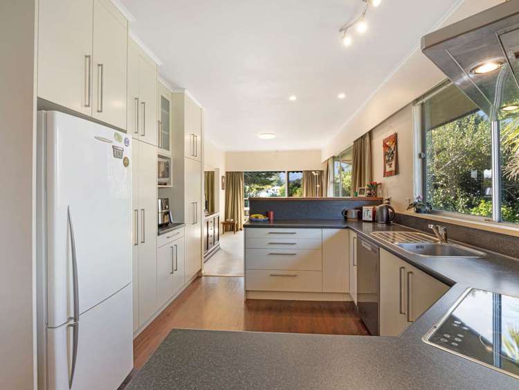 5 Exeter Crescent Springvale_8