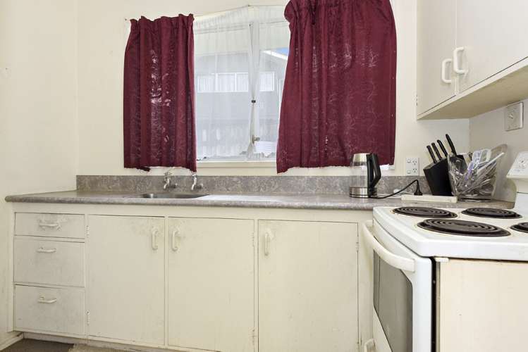 25b Resthill Crescent Glenview_5