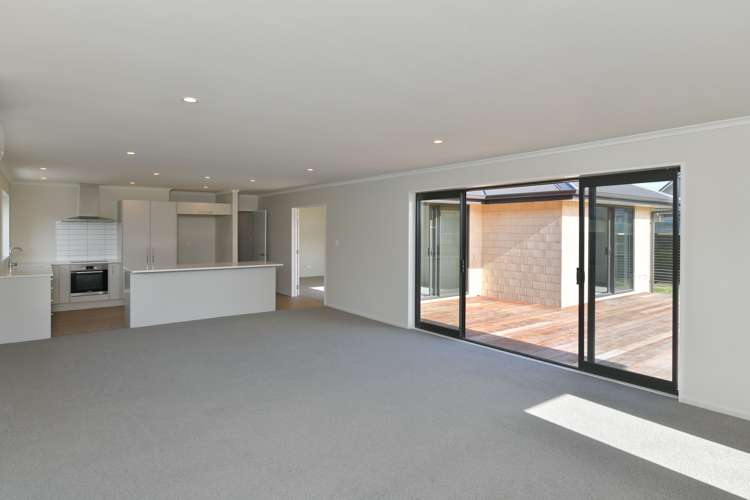 2 Old Farm Place Rangiora_5