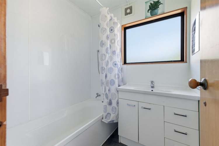 256A Range Road Papamoa_8