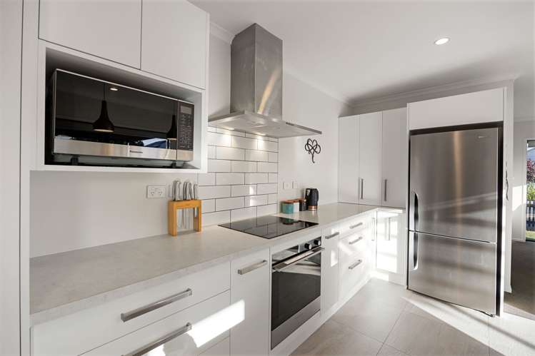 6 Probert Crescent_5