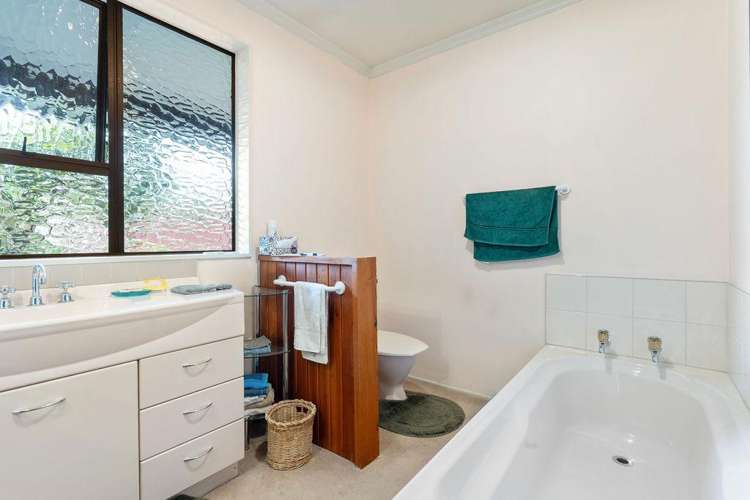 74 Park Road Carterton_17