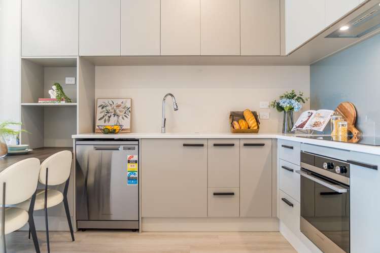 2/16 Clara Road Silverdale_3