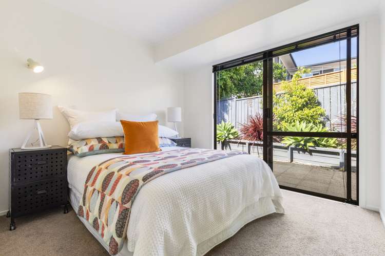 1b Burford Place Mellons Bay_12