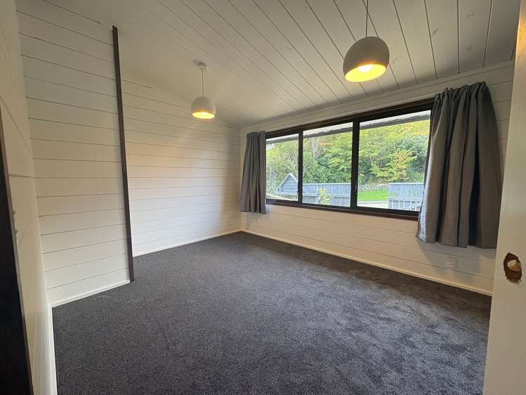 22 Percy Dyett Drive Karori_8