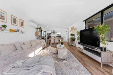 40 LEATHEM CRESCENT_4