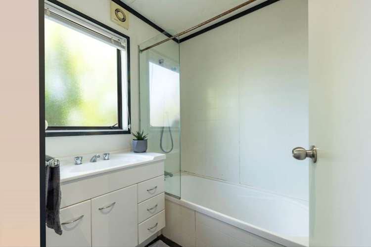 67a Parker Avenue New Lynn_8