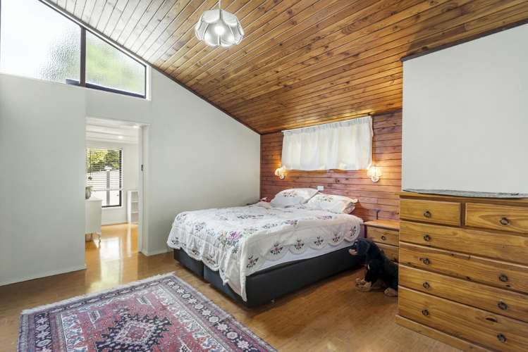 5 Saddleback Rise Murrays Bay_10