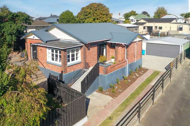 6 Hertnon Street West End_1