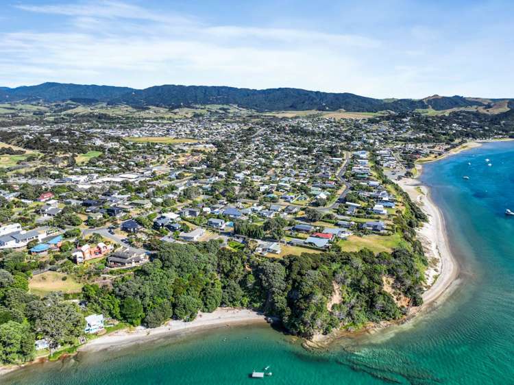 55 Robert Street Mangawhai Heads_9